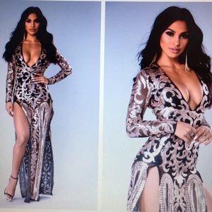 Queen of spades Sequin dress- black/rose